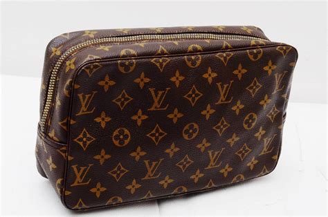 louis vuitton everyday pouch|louis vuitton make up pouch.